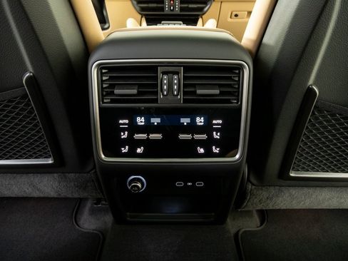 New 2026 Porsche Cayenne Coupe image 21