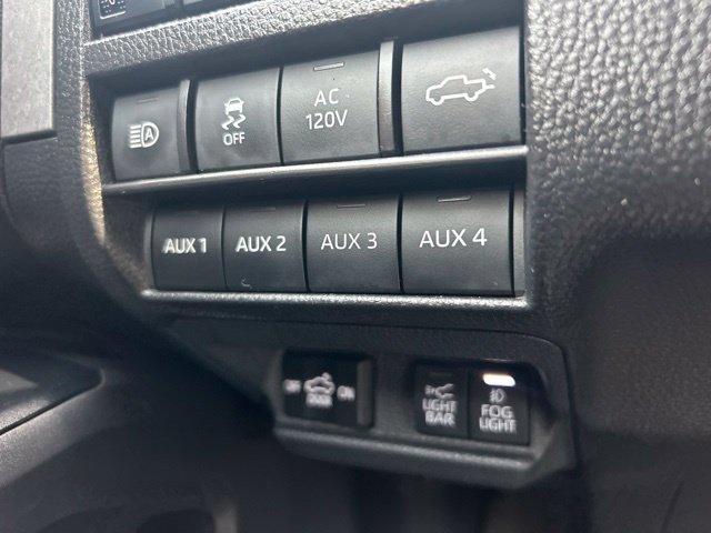 Used 2025 Toyota Tacoma 4x4 Double Cab Hybrid image 19