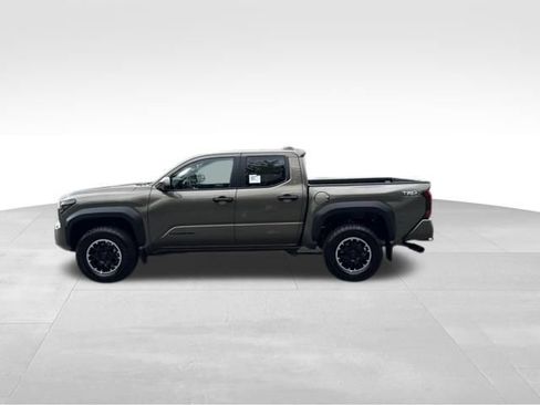 New 2026 Toyota Tacoma TRD Off-Road AWD/4WD image 2