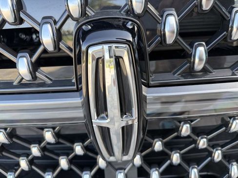 New 2026 Lincoln Navigator L Black Label AWD/4WD image 7