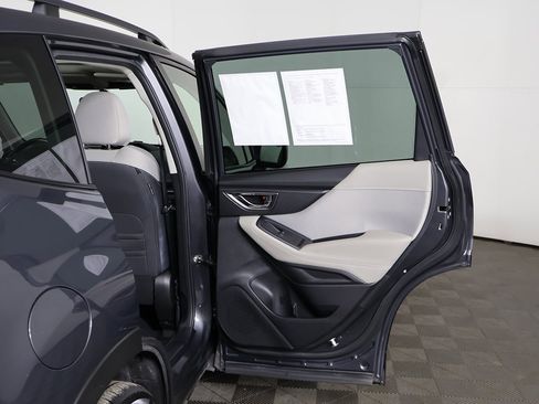 Used 2023 Subaru Forester Premium image 22