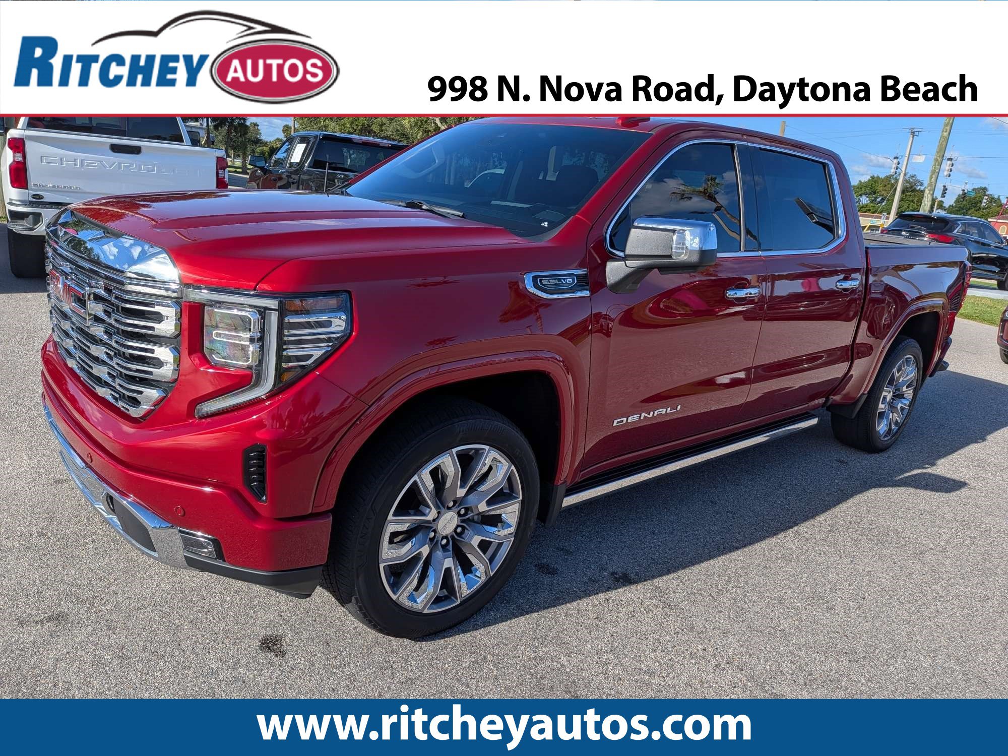 Used 2024 GMC Sierra 1500 Denali w/ Denali Reserve Package AWD/4WD image 1