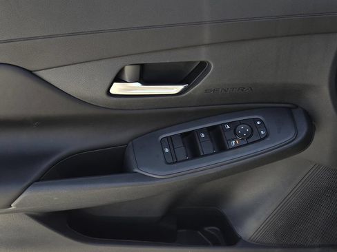 New 2027 Nissan Sentra SV w/ Floor Mat Package FWD image 15