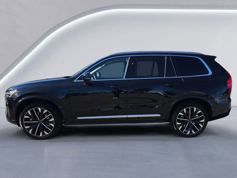 New 2026 Volvo XC90 B6 Plus w/ Protection Package Premier image 6