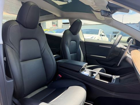 Used 2023 Tesla Model 3 Standard Range RWD image 33