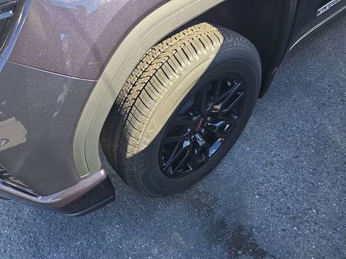 New 2026 GMC Sierra 1500 Elevation image 9