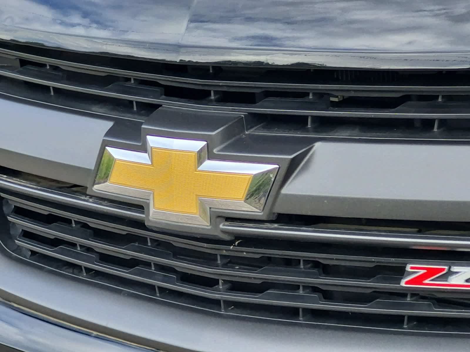 Used 2017 Chevrolet Colorado Z71 AWD/4WD image 12