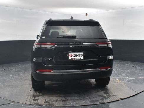 New 2026 Jeep Grand Cherokee Limited AWD/4WD image 8