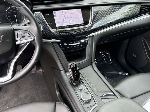 Certified 2024 Cadillac XT6 Premium Luxury w/ LPO, Floor Liner Package AWD/4WD image 9