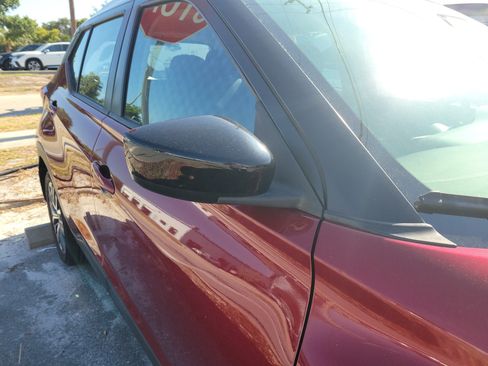 Used 2023 Nissan Kicks SV FWD image 9