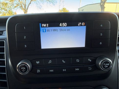 Used 2025 Ford Transit 250 148 Medium Roof image 18