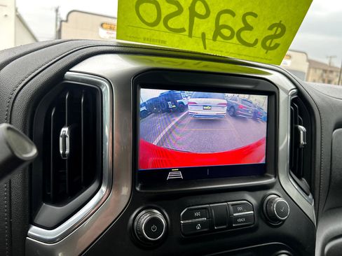 Used 2021 Chevrolet Silverado 1500 LT image 12