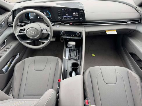 New 2026 Hyundai Elantra Sport FWD image 11