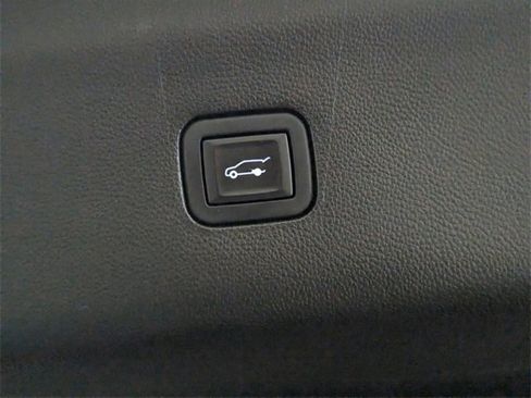 Used 2020 Buick Enclave Preferred image 16