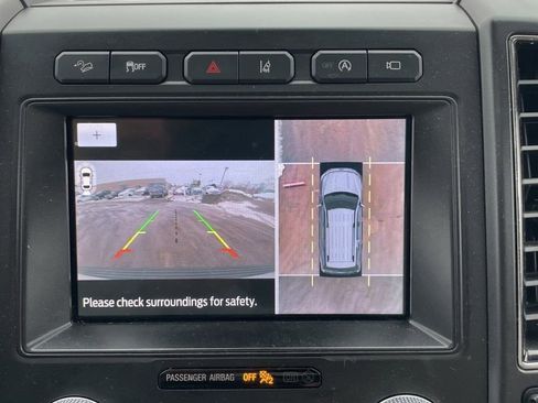 Used 2021 Ford Expedition Limited image 10