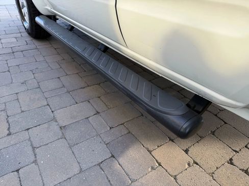 Used 2017 Nissan Frontier SV image 35