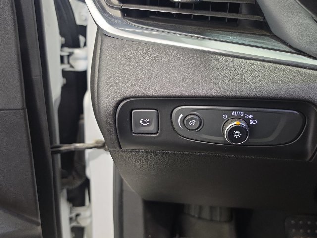 Used 2020 Buick Enclave Essence AWD/4WD image 21