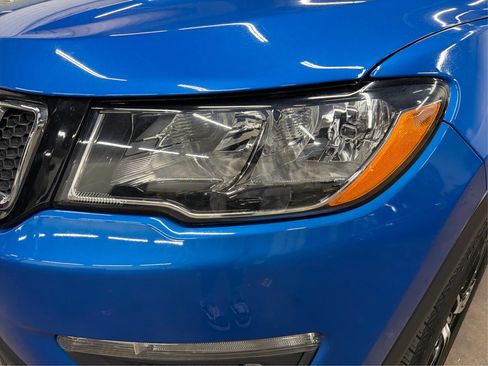 Used 2019 Jeep Compass Latitude w/ Cold Weather Group FWD image 37