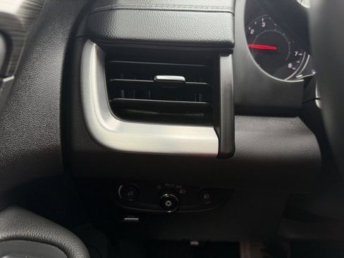 Used 2022 GMC Terrain SLT w/ LPO, Floor Liner Package image 22