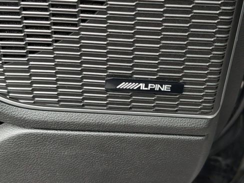 Used 2022 Jeep Grand Cherokee Limited 4xe w/ Luxury Tech Group II image 17