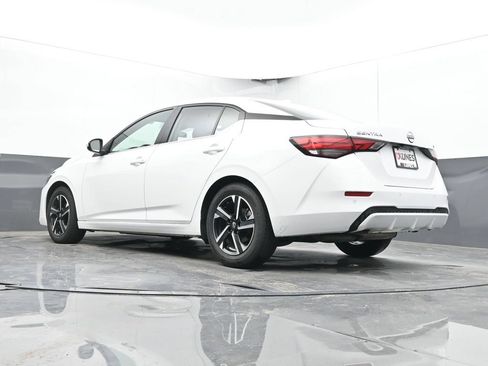 Used 2024 Nissan Sentra SV FWD image 48