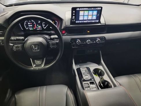 Certified 2024 Honda Pilot TrailSport image 27