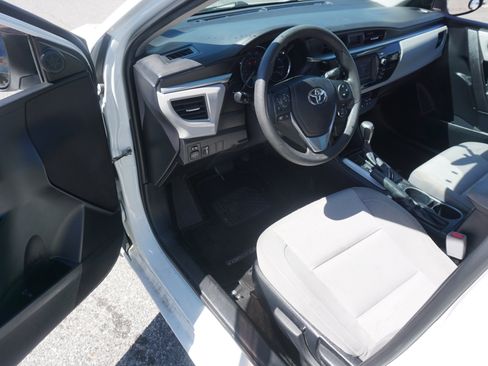 Used 2015 Toyota Corolla LE image 7