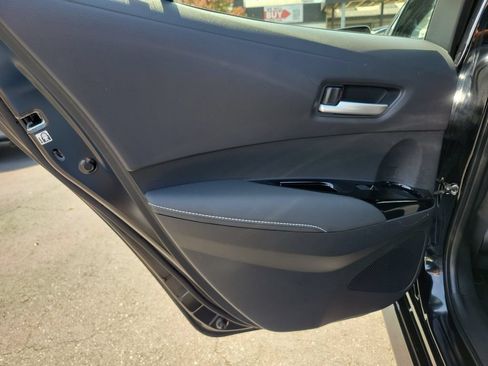 Used 2023 Toyota Corolla SE FWD image 17