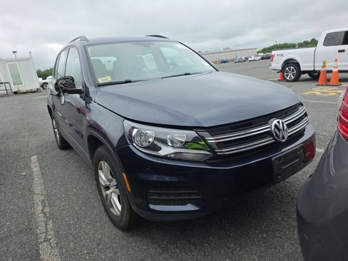 Used 2016 Volkswagen Tiguan S FWD image 2