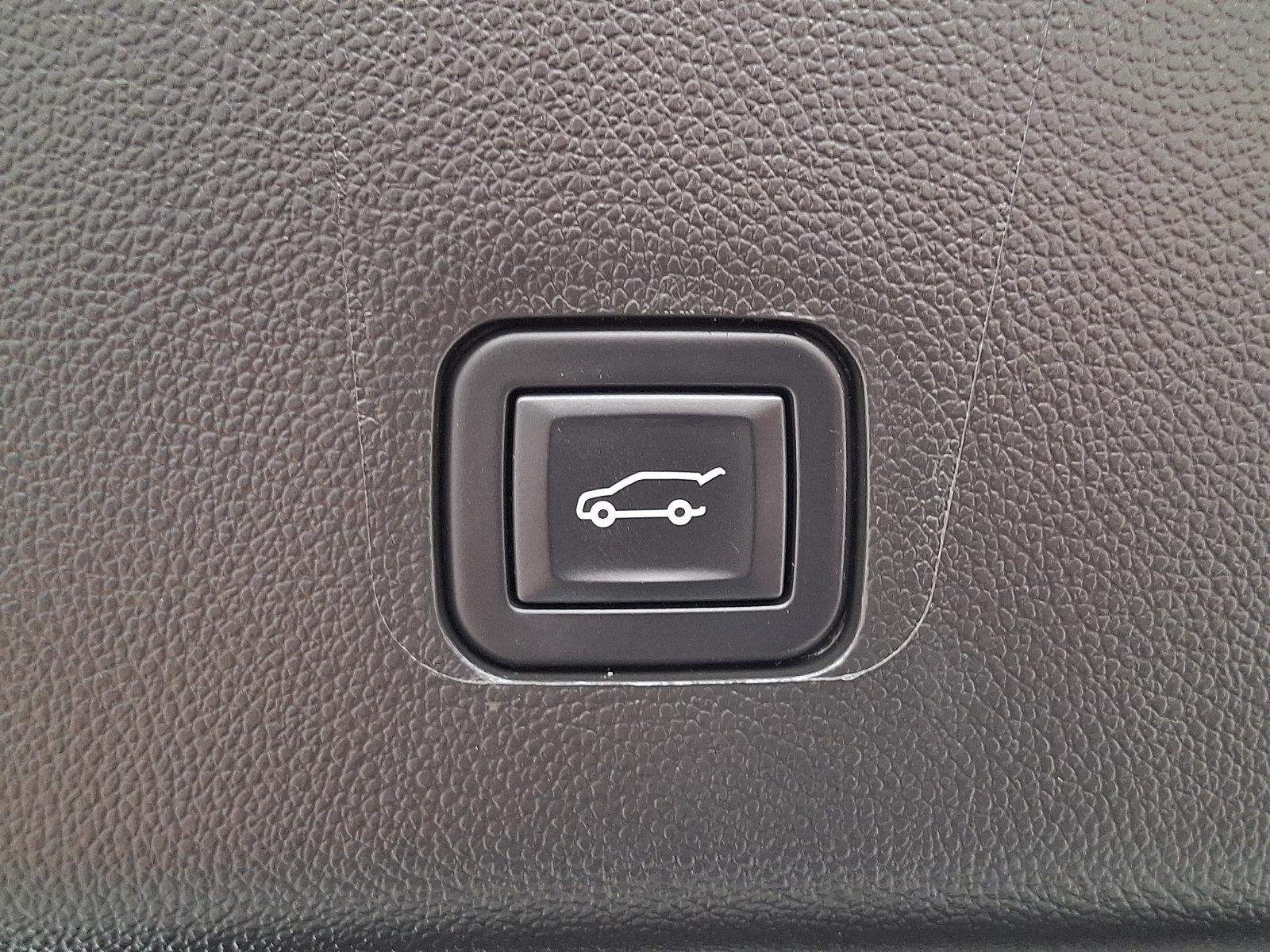 Certified 2023 Chevrolet Traverse LT AWD/4WD image 30
