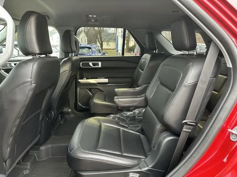 Used 2023 Ford Explorer XLT w/ Equipment Group 202A image 25