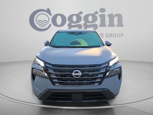 Used 2026 Nissan Rogue SV w/ Cold Weather Package FWD image 8