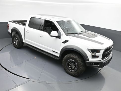 Used 2019 Ford F150 Raptor w/ Equipment Group 802A Luxury image 29
