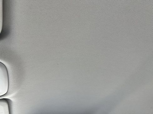 Used 2022 Chevrolet Bolt EUV LT w/ Convenience Package image 19