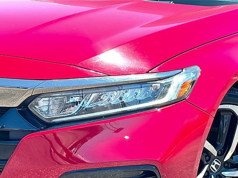 Used 2019 Honda Accord Sport image 4