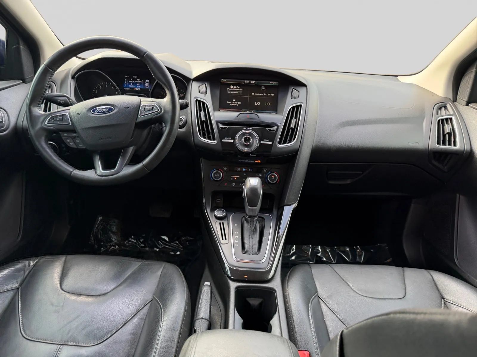 Used 2015 Ford Focus Titanium FWD image 14