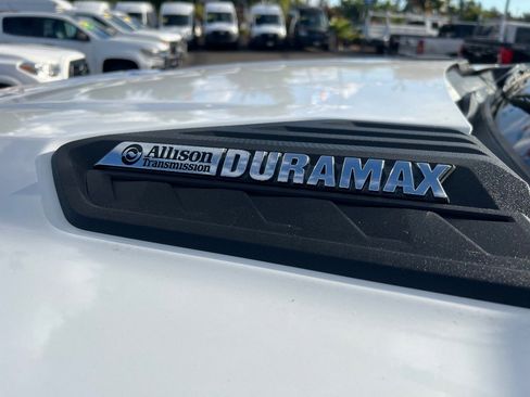 Used 2024 Chevrolet Silverado 2500 LT image 28