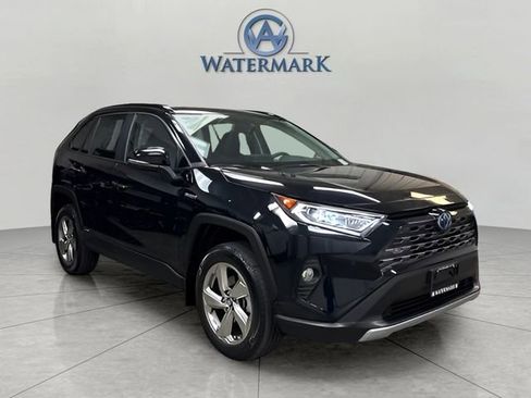 Used 2019 Toyota RAV4 Limited image 7