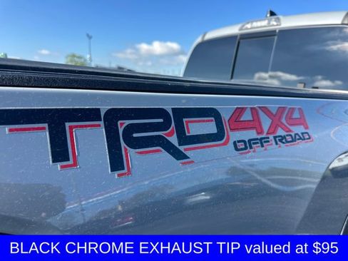 Used 2020 Toyota Tacoma TRD Off-Road image 7