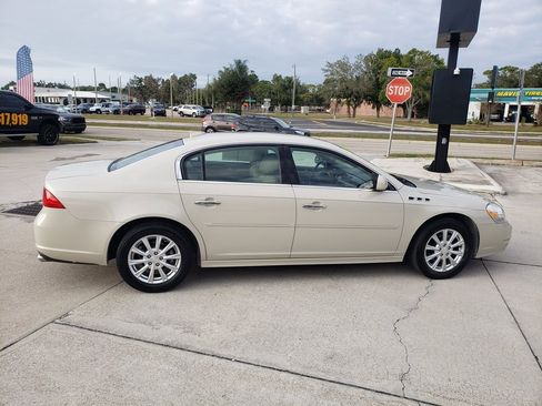 Used 2011 Buick Lucerne CXL image 6