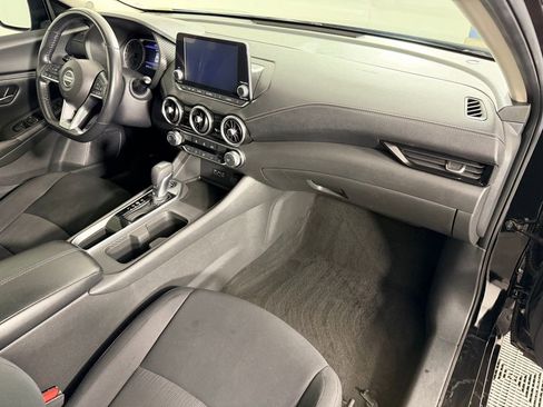 Used 2022 Nissan Sentra SV FWD image 32