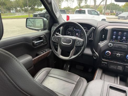 Used 2021 GMC Sierra 1500 Denali w/ Denali Ultimate Package AWD/4WD image 16