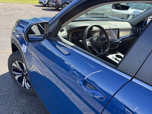 New 2026 Volkswagen Atlas SE image 37