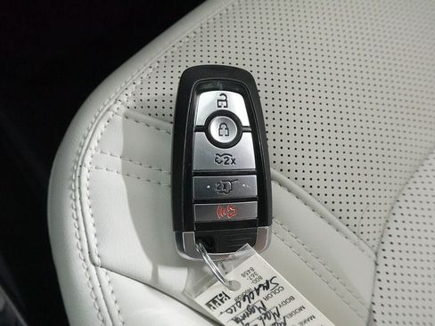 Used 2025 Ford Mustang Mach-E Premium AWD/4WD image 24