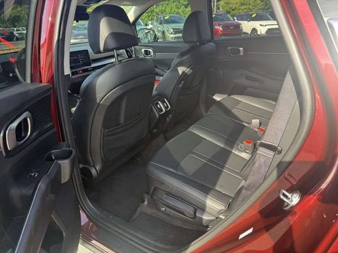 Certified 2025 Kia Sorento S w/ Panoramic Sunroof Package FWD image 6
