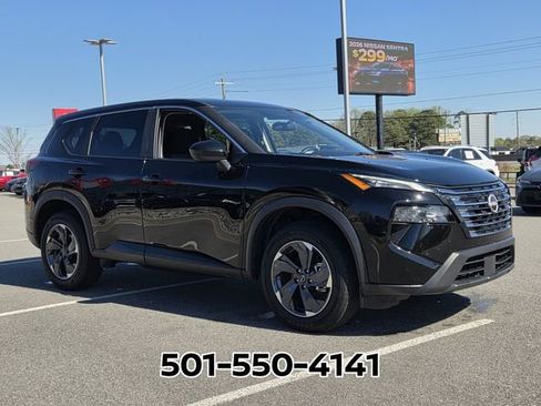 Used 2025 Nissan Rogue SV image 5