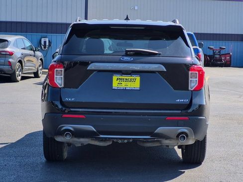Used 2024 Ford Explorer XLT w/ Equipment Group 202A AWD/4WD image 6