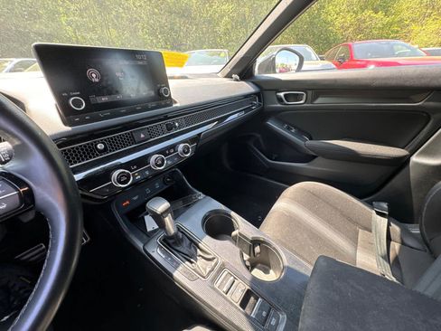 Used 2025 Honda Civic Sport image 22