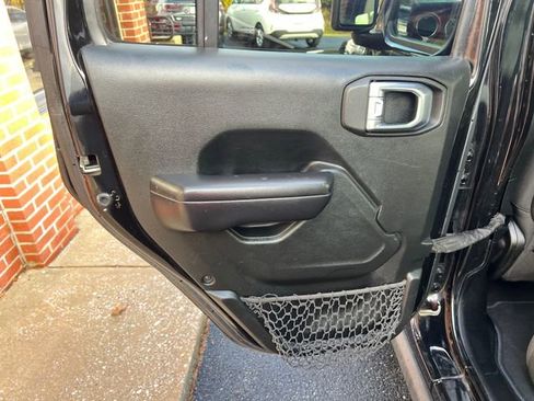 Used 2021 Jeep Wrangler Unlimited Rubicon w/ Dual Top Group image 23