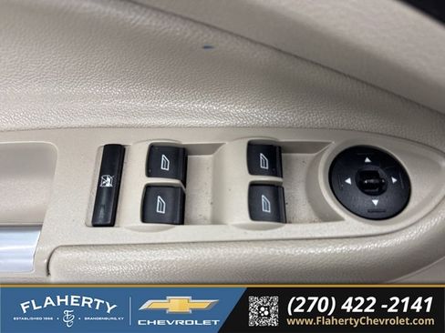 Used 2015 Ford Escape SE AWD/4WD image 19